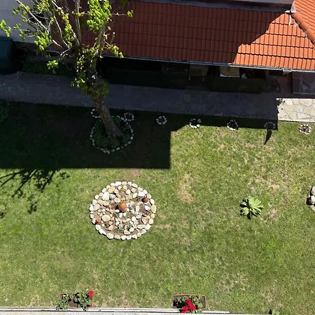 Boutique Bell Tower 반스코